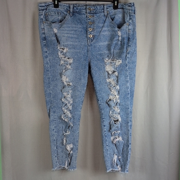 Torrid Blue Distressed Cropped Jeans - Picture 1 of 6